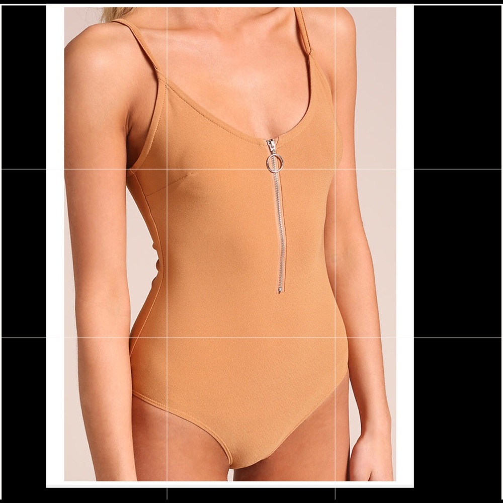 🔥Camel bodysuit LARGE🔥